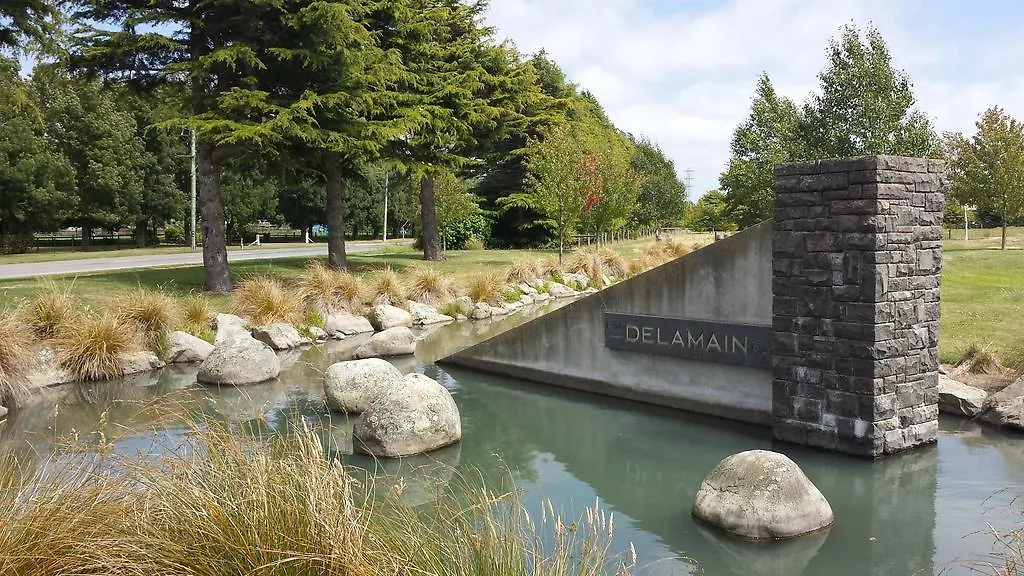 Delamain Holiday House And B&B Christchurch New Zealand