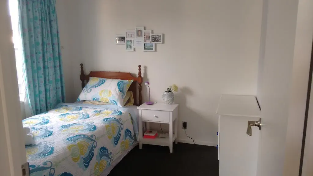 Delamain Holiday House And B&B Christchurch Guest house