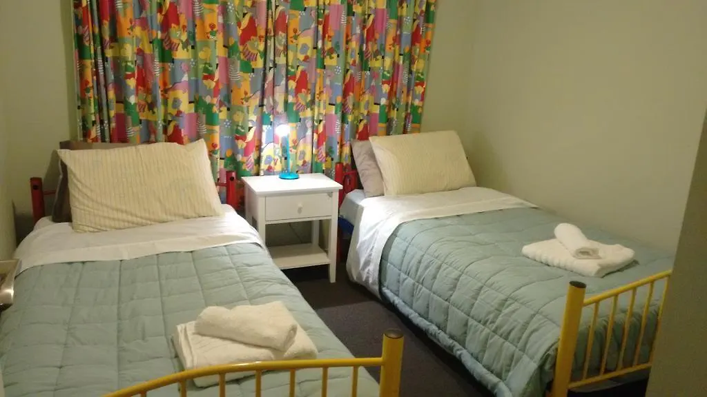 Delamain Holiday House And B&B Christchurch 2*,